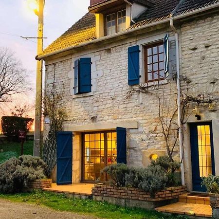 La Maison Bleue Varzy ภายนอก รูปภาพ