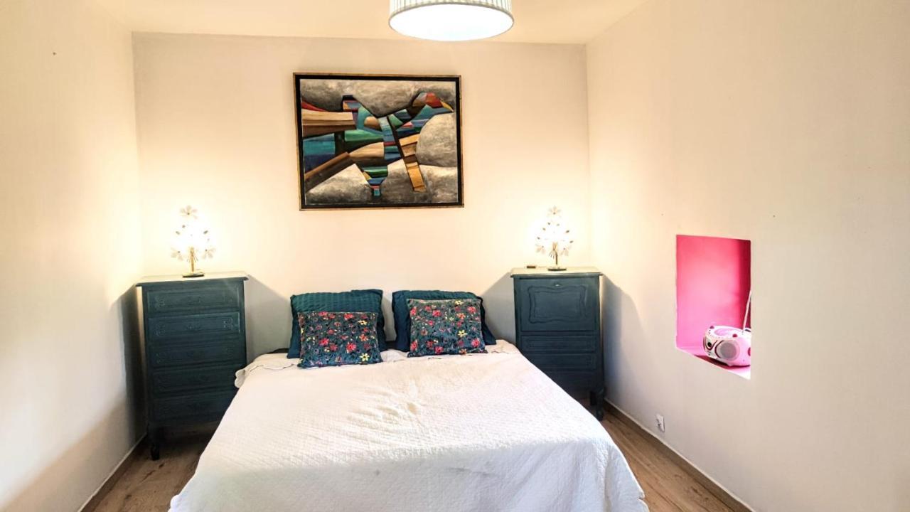 La Maison Bleue Varzy ภายนอก รูปภาพ