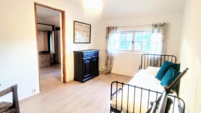 La Maison Bleue Varzy ภายนอก รูปภาพ