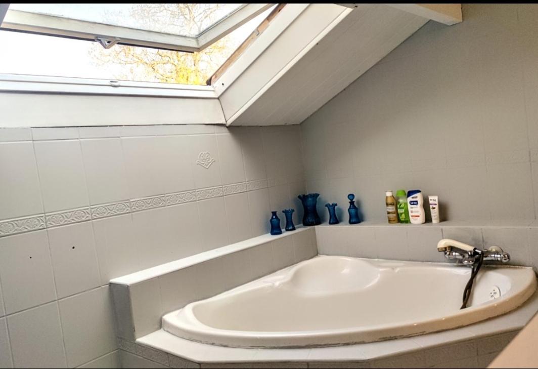 La Maison Bleue Varzy ภายนอก รูปภาพ