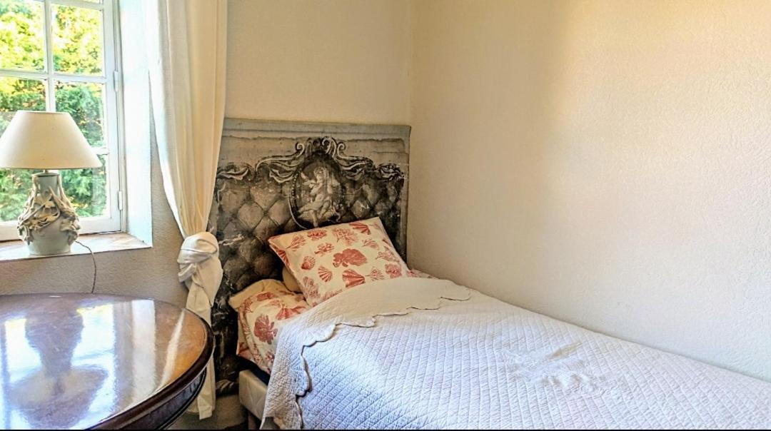 La Maison Bleue Varzy ภายนอก รูปภาพ