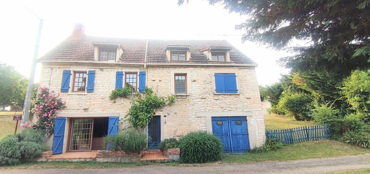 La Maison Bleue Varzy ภายนอก รูปภาพ